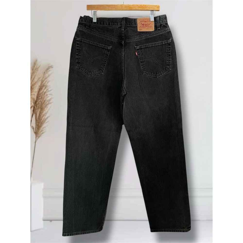 Vintage Levi’s 550 Relaxed Fit Jeans Men’s W36 L32 Made In Canada ‘00